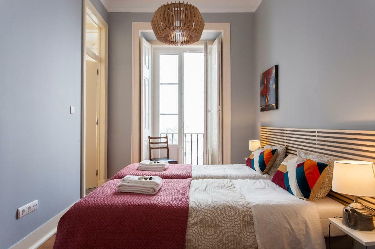 Bairro Alto 3 Bedroom Patio Flat! リスボン エクステリア 写真